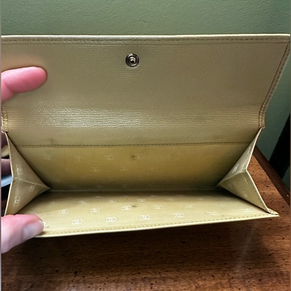 Chanel Coco button Leather flap long bifold wallet beige cream color EUC - Picture 12 of 14